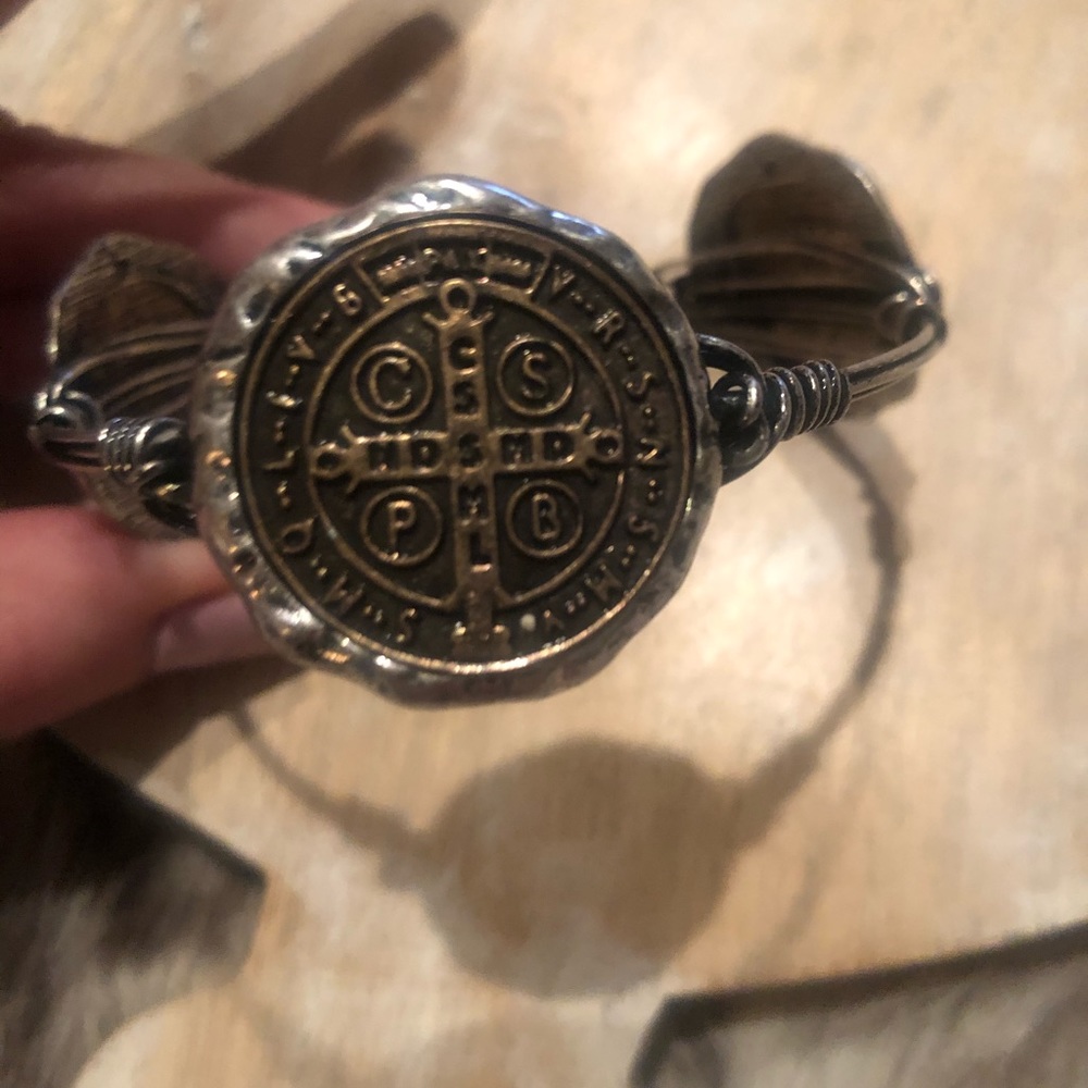 NEW!! Cross Medallion Shield Cross Bracelet!!